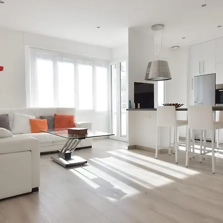 Apartmán Serrendy Designer's 15-minute Walk To The Palais & Beaches! Cannes