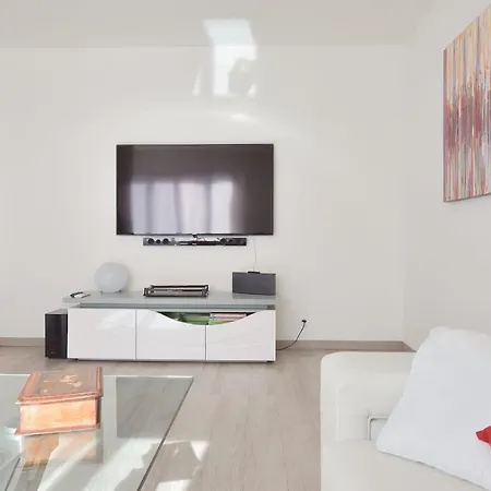 Serrendy Designer's 15-minute Walk To The Palais & Beaches! * Cannes